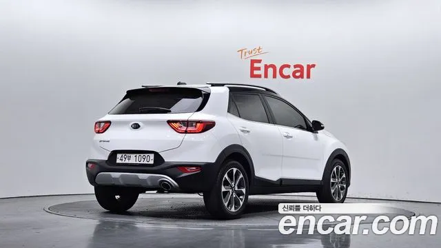 Kia Stonic 2018 Белый из Кореи, фото 3