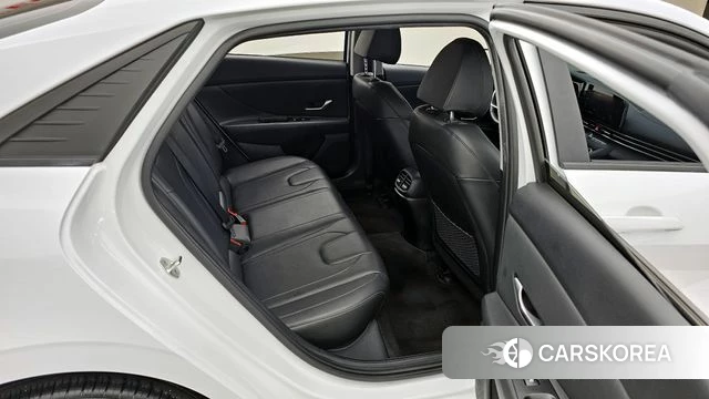 Hyundai Avante (CN7) 2022 Белый из Кореи, фото 3