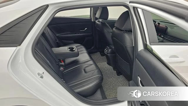 Hyundai Avante (CN7) 2023 Белый из Кореи, фото 3