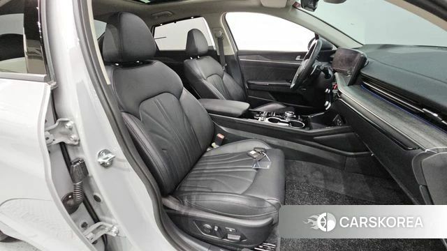 Kia The New K5 3rd generation 2023 Серебристо-серый из Кореи, фото 3