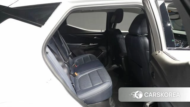 Chevrolet (GM Daewoo) Bolt EUV 2023 Белый из Кореи, фото 3