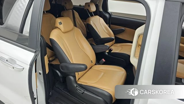 Kia Carnival 4th generation 2023 Белый из Кореи, фото 3