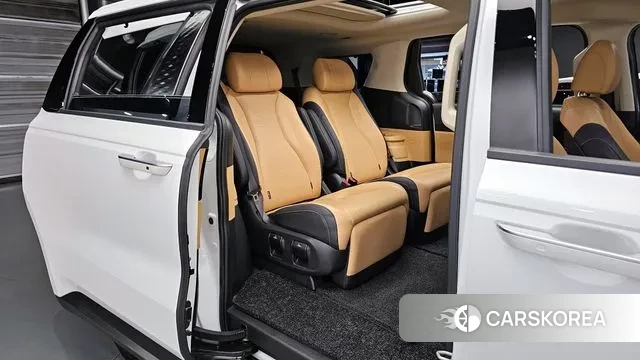 Kia Carnival 4th generation 2023 Белый из Кореи, фото 3