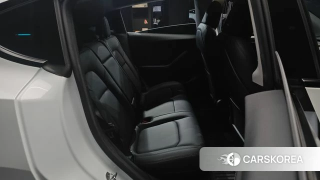 Tesla Model Y 2024 Белый из Кореи, фото 3