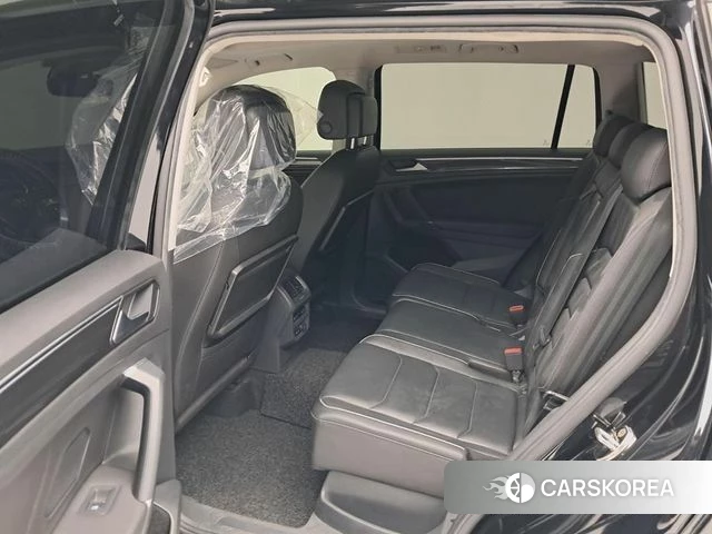 Volkswagen Tiguan Allspace 2018 Черный из Кореи, фото 3