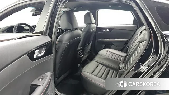 Kia The New K3 2nd generation 2023 Черный из Кореи, фото 3