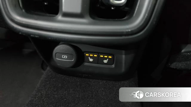 Polestar Polestar 2 2022 Светло-серебряный цвет из Кореи, фото 3