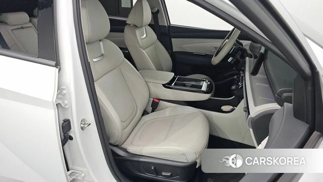 Hyundai The New Tucson (NX4) 2024 Белый из Кореи, фото 3
