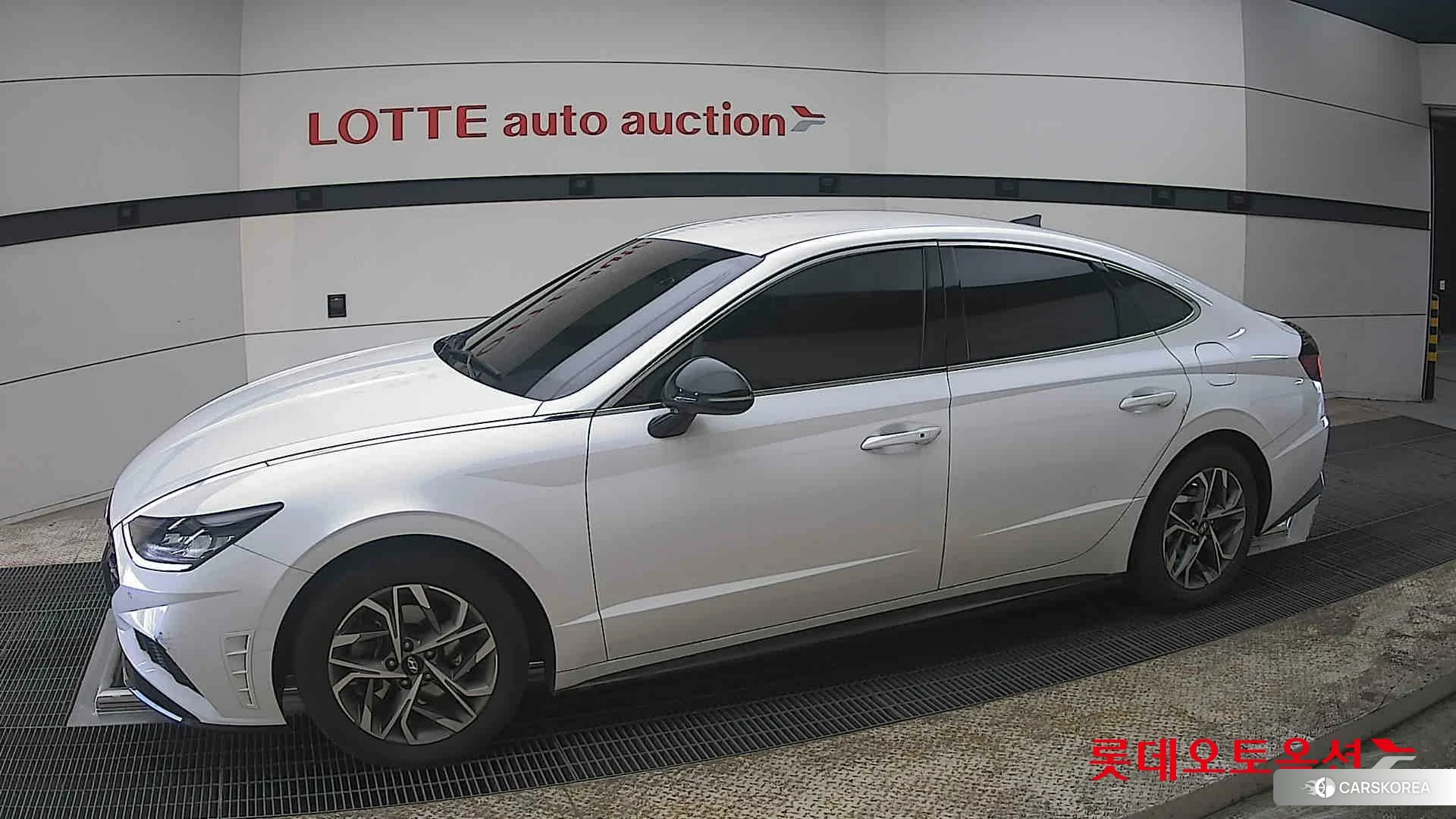 Hyundai Sonata 2022 Creamy White Pearl (optional) из Кореи, фото 3