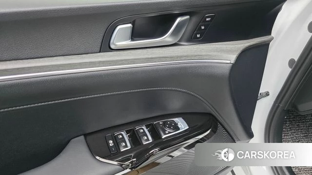 Kia The New K5 3rd generation 2025 Белый из Кореи, фото 3