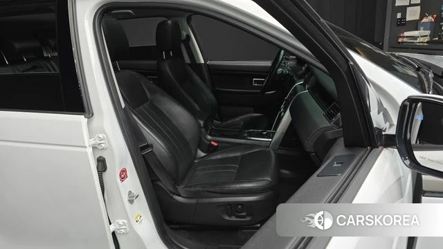 Land Rover Discovery Sports 2018 Белый из Кореи, фото 3