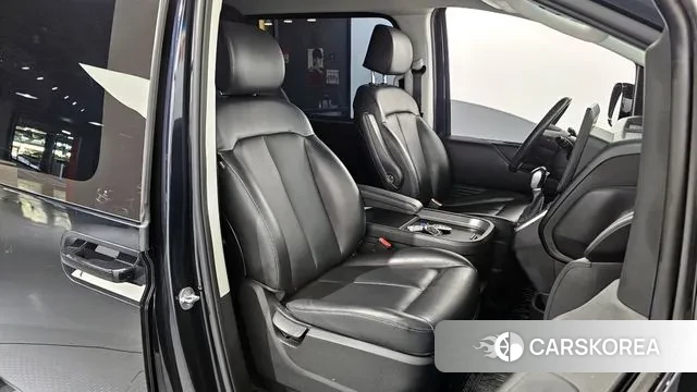 Hyundai Staria 2022 Синий из Кореи, фото 3