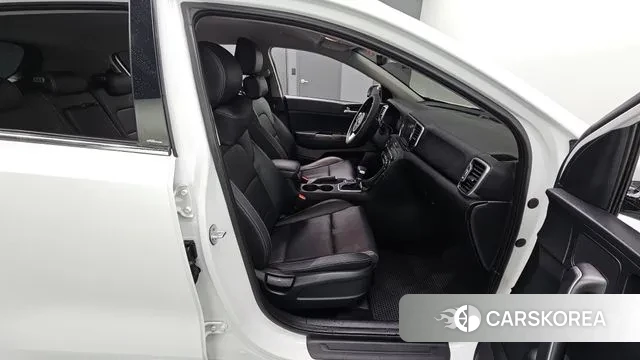 Kia Sportage 4th Generation 2018 Белый из Кореи, фото 3