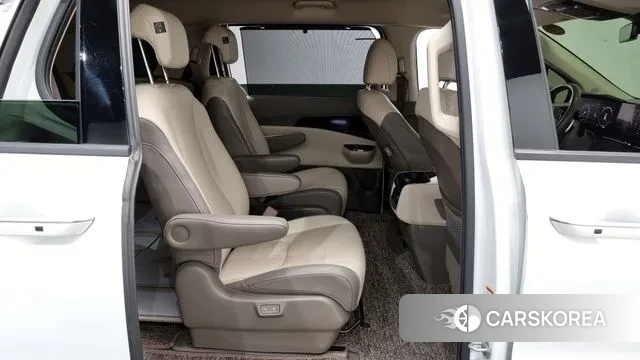 Kia Carnival 4th generation 2023 Черный из Кореи, фото 3