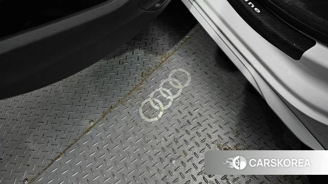 Audi A4 (B9) 2021 Белый из Кореи, фото 3
