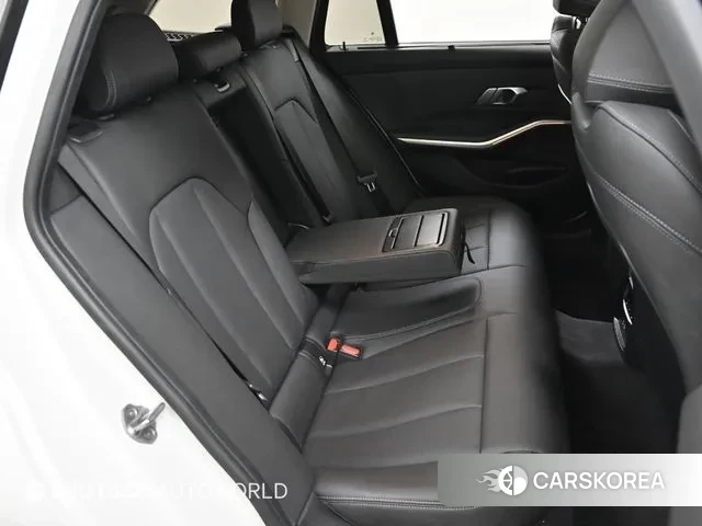 BMW 3 Series (G20) 2024 Белый из Кореи, фото 3