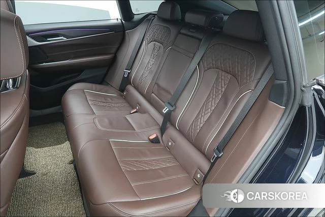 BMW 6 Series GT (G32) 2022 Черный из Кореи, фото 3