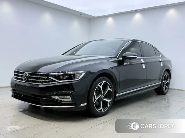 Volkswagen Magotan 2023 Черный из Китая, фото 3