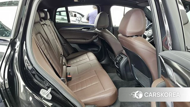 BMW X4 (G02) 2024 Черный из Кореи, фото 3