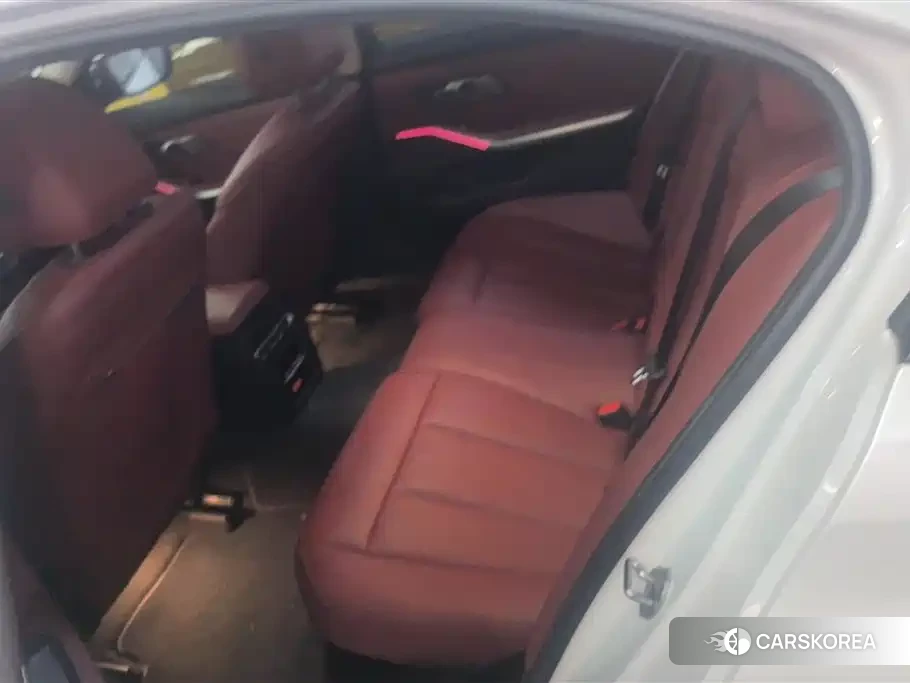 BMW 3 series 2023 Белый из Китая, фото 3