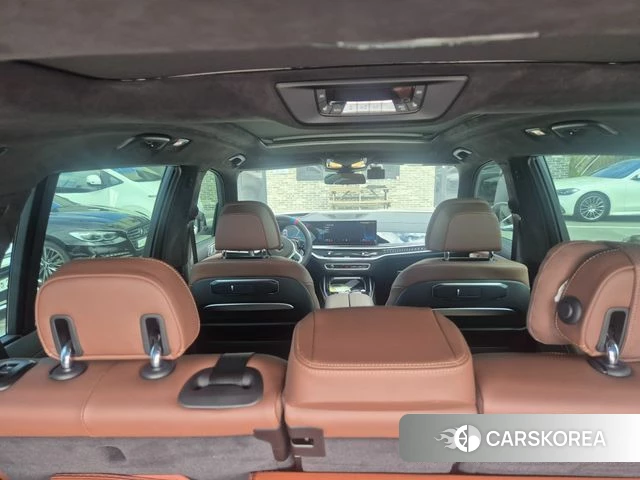 BMW X7 (G07) 2023 Жемчужный цвет из Кореи, фото 3