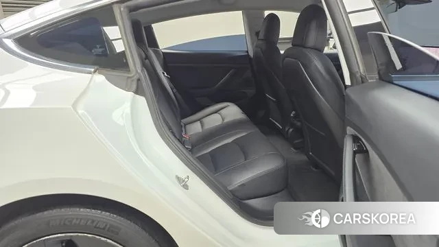 Tesla Model 3 2020 Белый из Кореи, фото 3