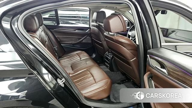 BMW 5 Series (G30) 2020 Черный из Кореи, фото 3