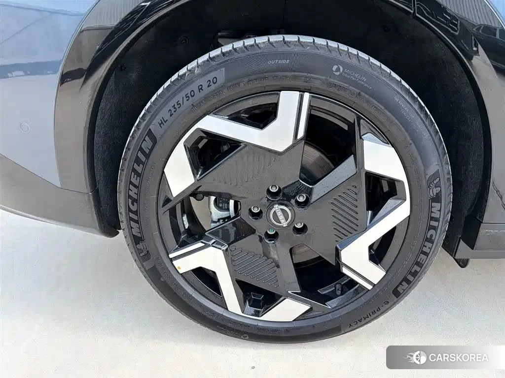 Nissan NX8 2026 Silver/gray из Китая, фото 3