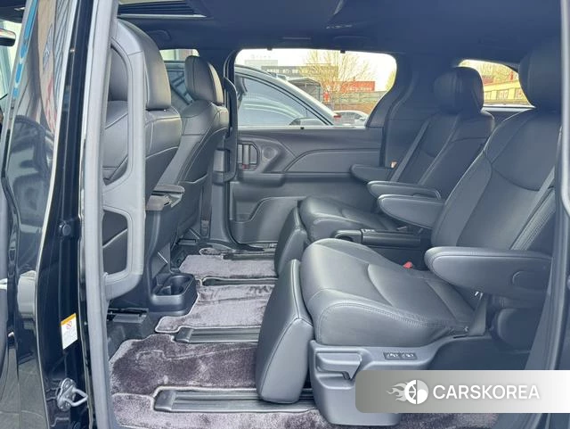 Toyota Saina 2024 Черный из Китая, фото 3