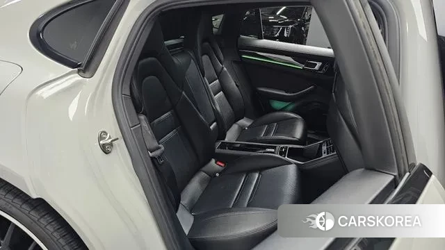 Porsche Panamera (971) 2018 Серебристо-серый из Кореи, фото 3