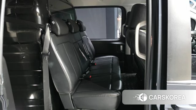 Hyundai Staria 2023 Серый из Кореи, фото 3