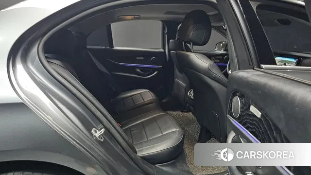 Mercedes-Benz E-Class W213 2018 Серый из Кореи, фото 3