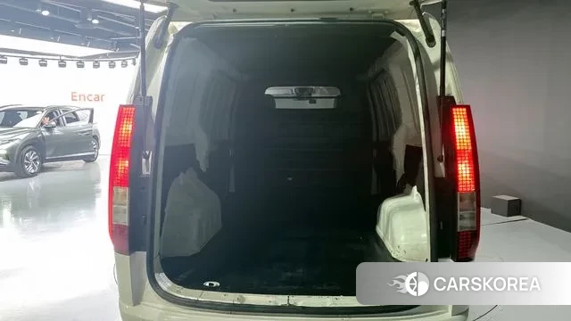 Hyundai Staria 2021 Белый из Кореи, фото 3