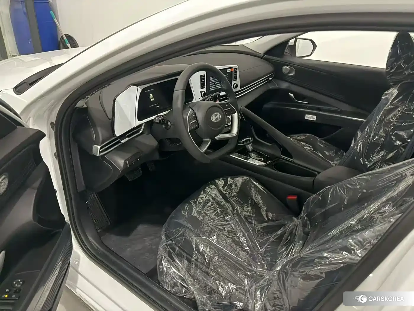 Hyundai Elantra 2026 Белый из Китая, фото 3