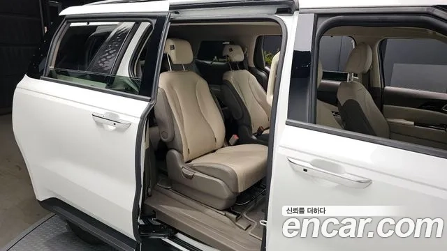 Kia Carnival 4th generation 2023 Белый из Кореи, фото 3