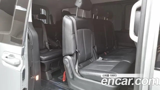 Hyundai Staria 2021 Серебряный из Кореи, фото 3