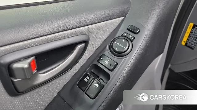 Hyundai The New Grand Starex 2018 Белый из Кореи, фото 3