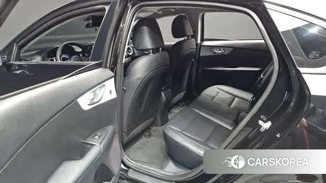 Kia The New K3 2nd generation 2023 Черный из Кореи, фото 3