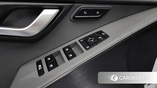 Kia Di Ol Nu Niro 2024 Белый из Кореи, фото 3