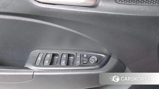 Hyundai Venue 2022 Красный из Кореи, фото 3