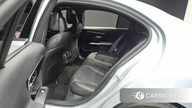 Mercedes-Benz C-Class W206 2023 Серебристо-серый из Кореи, фото 3