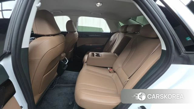 Hyundai Grandeur Hybrid (GN7) 2024 Белый из Кореи, фото 3