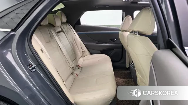 Hyundai The New Avante (CN7) 2023 Серый из Кореи, фото 3