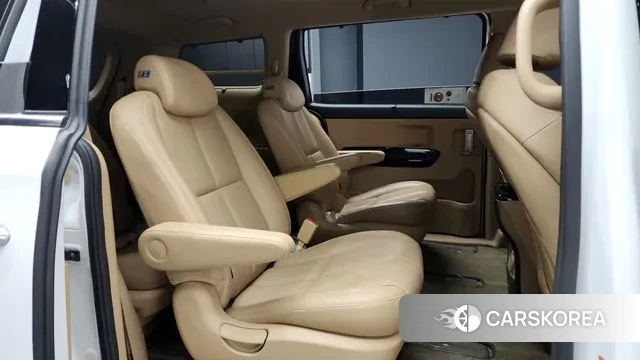 Kia The New Carnival 2018 Белый из Кореи, фото 3