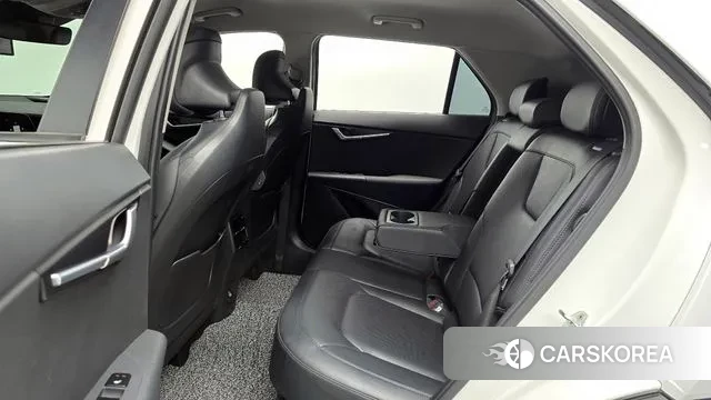 Kia Di Ol Nu Niro 2022 Белый из Кореи, фото 3