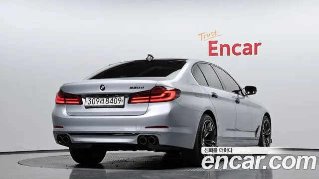 BMW 5 Series (G30) 2018 Серебряный из Кореи, фото 3