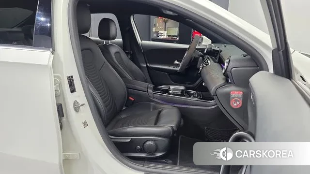 Mercedes-Benz A-Class W177 2020 Белый из Кореи, фото 3