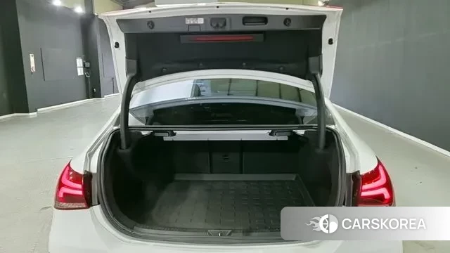 Mercedes-Benz A-Class W177 2023 Белый из Кореи, фото 3