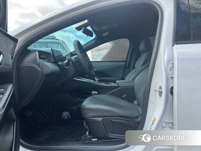 BYD Qin PLUS DM 2025 Белый из Китая, фото 3