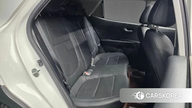 Kia Stonic 2018 Белый из Кореи, фото 3